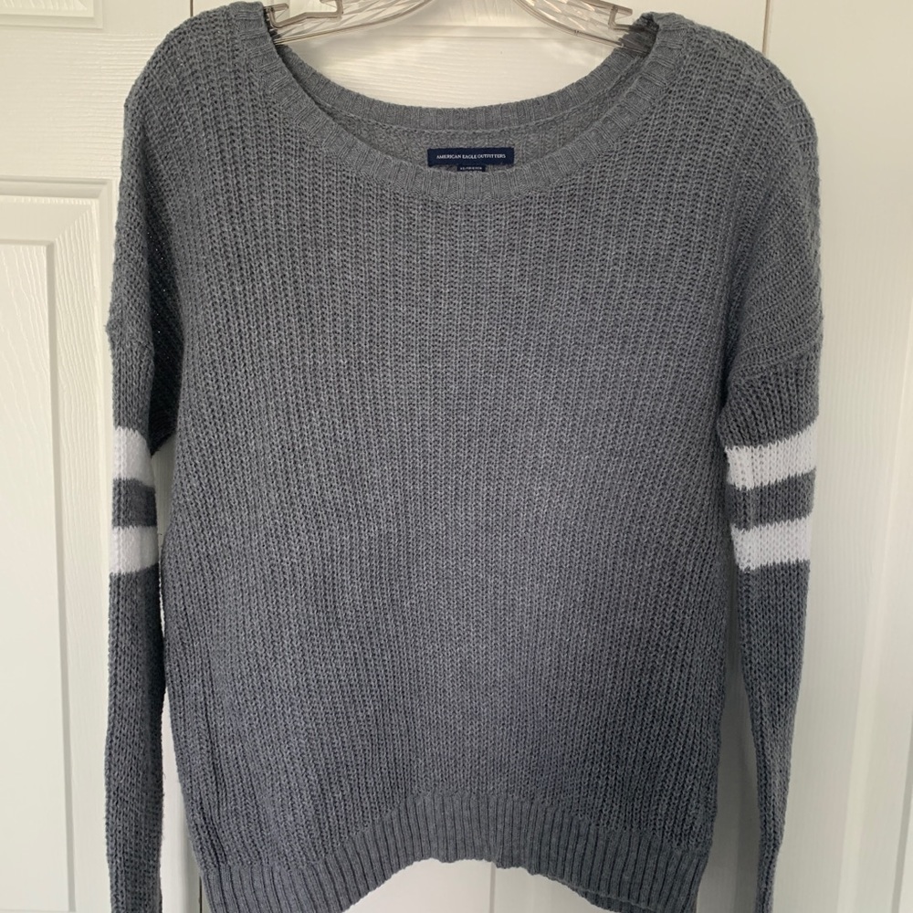 American Eagle Outfitters Sweater